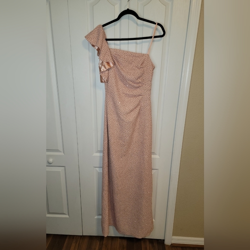 Adrianna Papell Blush One-Shoulder Dress